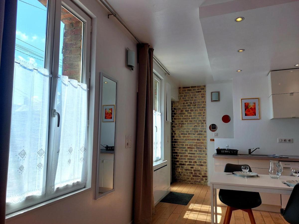 Les Belles Terrasses Dieppe ,3 Appartements , Le Vegetal De 1 A 8 Personnes , Le Tropical De 1 A 6 Personnes , Le Floral Avec Terrasse De 1 A 3 Personnes , Quartier Calme Au Stationnement Gratuit A Cote De L'Avenue Verte Экстерьер фото